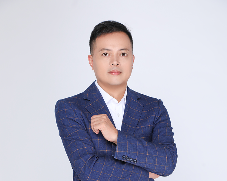 刘钝页 校长助理